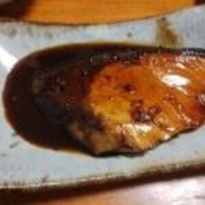 同分量の調味料で作る、簡単ブリの照焼き☆彡